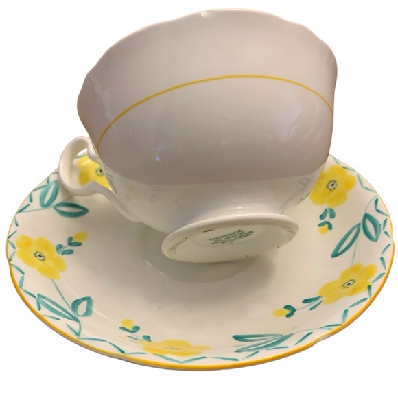 English Genuine Bone China Charming Yellow Floral Teacup and Saucer Set - Picture 3 of 10